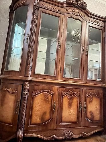 pano: Klassik dizaynlı vitrin-buffet şkaf - Material: massiv ağac və təbii — 2