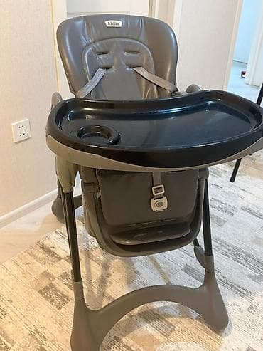 IrYemek masasi satilir Qiymet 70 man Seliqeli,ishlek veziyyetdedir