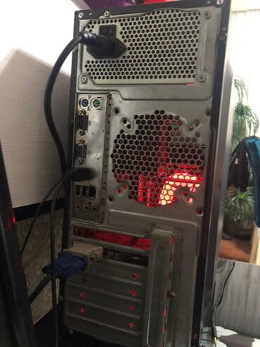 komputer klaviaturası: 512 yaddaş 8 Ram steam hesabı içində verili kompyuteri 1 aydı — 7