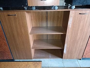 Ofis mebel dəsti Tərkib: - Geniş iş masası: düz üstdəlik, ön paneldə lalafo.az -da Ofis mebel dəsti Tərkib: - Geniş iş masası: düz üstdəlik, ön paneldə