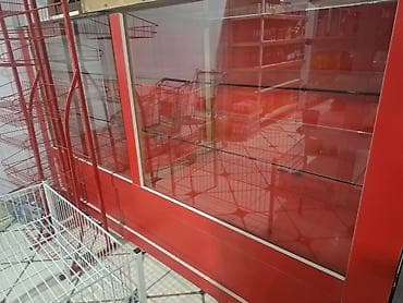 Mağaza avadanlığı: Tam əla veziyetde 2 vitrin 2.50metr uzunluq Mağaza vitrin dəstləri — 2