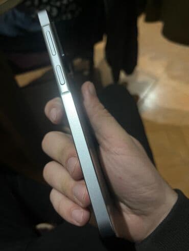 ıkıncı el telefon: Samsung Galaxy A56, 128 GB, rəng - Gümüşü, Face ID — 6