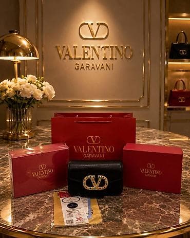 ağlar: Çiyin çantası, Valentino — 2