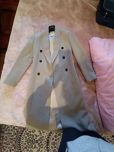 Alt paltarı: MNG (Mango) qadın palto ; M-L ölçü - Rəng: Açıq boz/bej ton - Model — 2