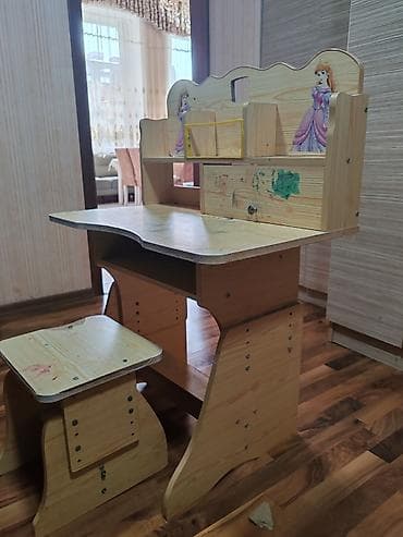 набор художника: Для девочки, С выдвижными ящиками, Письменный стол, Со стульями — 2