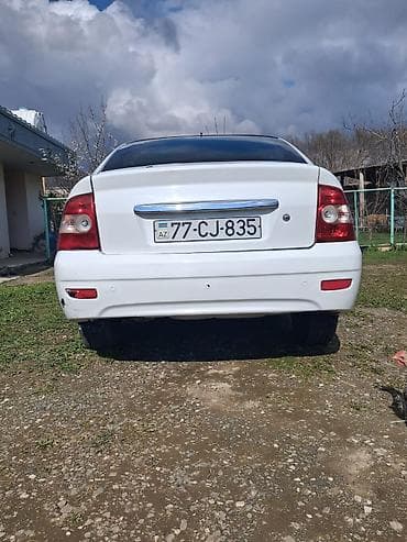 volkswagen polo v: Salam yaxsi vezyetedir kandaserin radyatiri yoxdu alib qoyam islekdi — 2