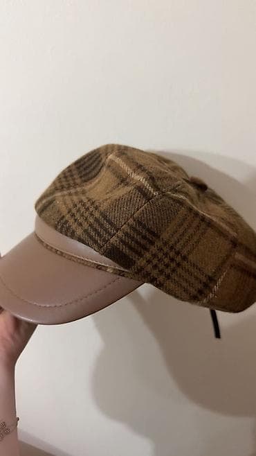 palt: Qadınlar üçün düz visorlu beret/kepka - Dizayn: Klasik beret forması — 1
