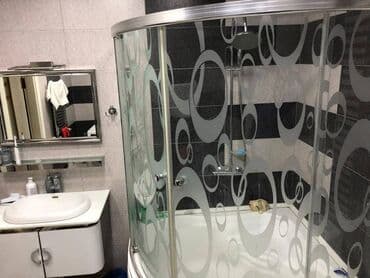 sarayda yeni tikili binalar: Binəqədi rayonu,7-ci mikrorayonda, 17 mərtəbəli binanın 6-cı — 8