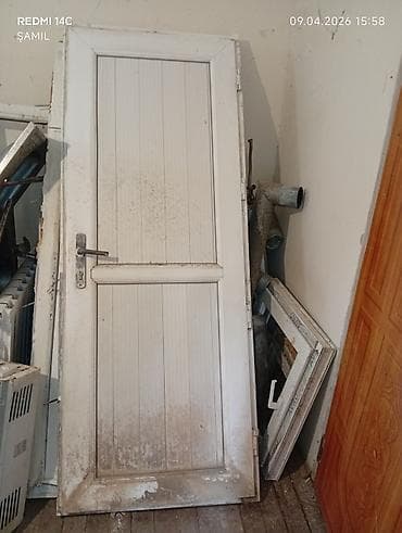 plastic qapi: Hamam üçün İşlənmiş Plastik qapı Çərçivə ilə, Ünvandan götürmə, Ödənişli çatdırılma — 2