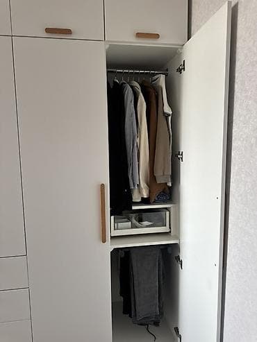 qapi taxta: Ağ rəngli modul paltar şkafı - Minimalist dizayn: mat ağ fasad, təbii — 3