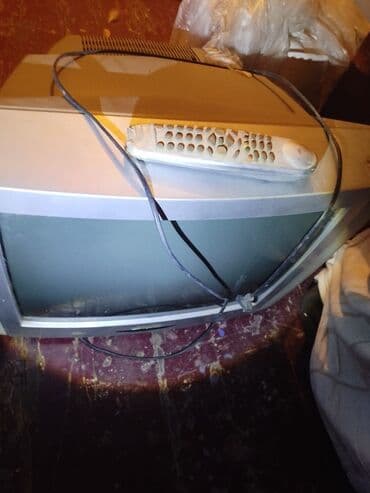 video yukle az: İşlənmiş Televizor Elenberg 77" Ünvandan götürmə — 1