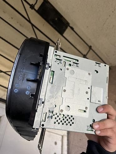 Магнитолы: Магнитола, Б/у, AUX, США, Самовывоз — 3