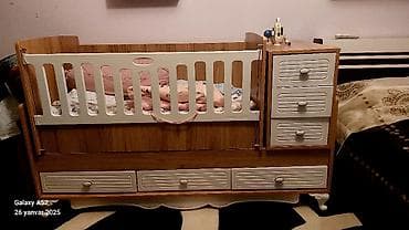 Oğlan və qız üçün, İşlənmiş, Dördbucaq, Beşik, Dəst ilə, Matras ilə, Yellənmə mexanizm ilə