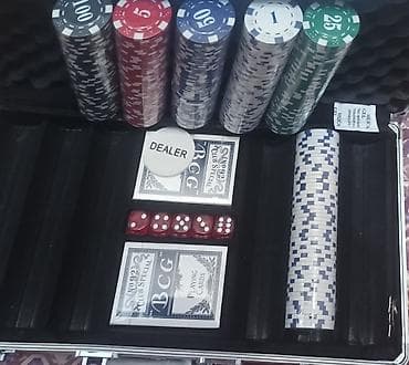 Poker fiskalar dəsti.Dəstə 300 ədəd fiska daxildir 2 dəst kart 5 oyun — 3