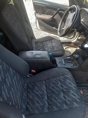 xrom kalpak: Mercedes-Benz C-Seriya Universal (W202) – gümüşü rəngdə, stansiyon — 7