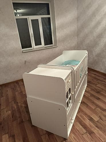 usaq bewiyi: Oğlan və qız üçün, İşlənmiş, Dördbucaq, Beşik, Dəst ilə, Matras ilə, Yellənmə mexanizm ilə — 6