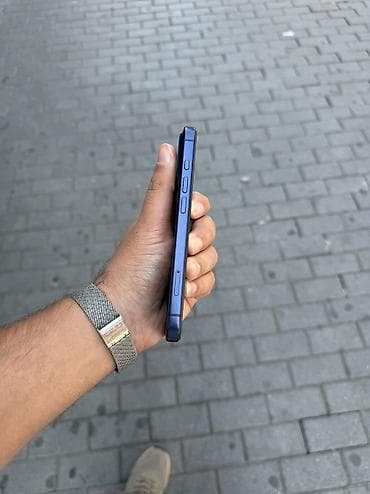 iphone usb: IPhone 17 Pro, 256 GB, Blue Titanium, Zəmanət, Face ID — 3