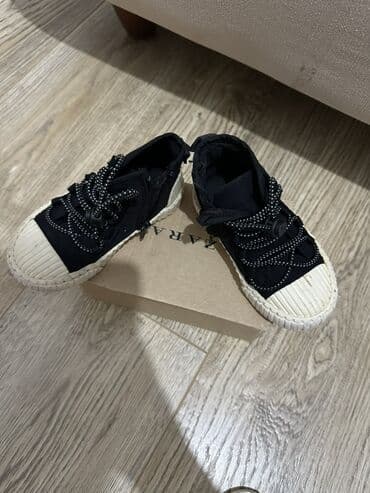 Krossovka, Uniseks, 23