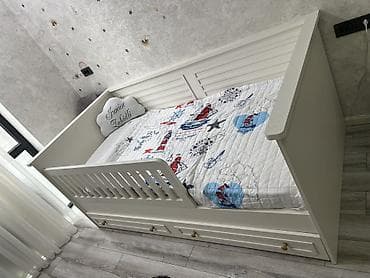 Oğlan və qız üçün, Yeni, Çarpayı, Bazalı, Matras ilə, Siyirməli