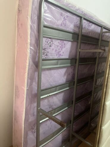 mebel kravat: Kravat təzədir az işlənib heç bir yerində qüsur yoxdur matras ilə — 2