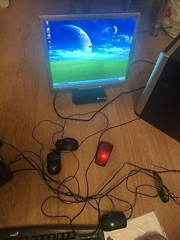 aser: Acer AL1716 LCD monitor - Ekran ölçüsü: 17 düym (5:4 aspekt nisbəti) — 2