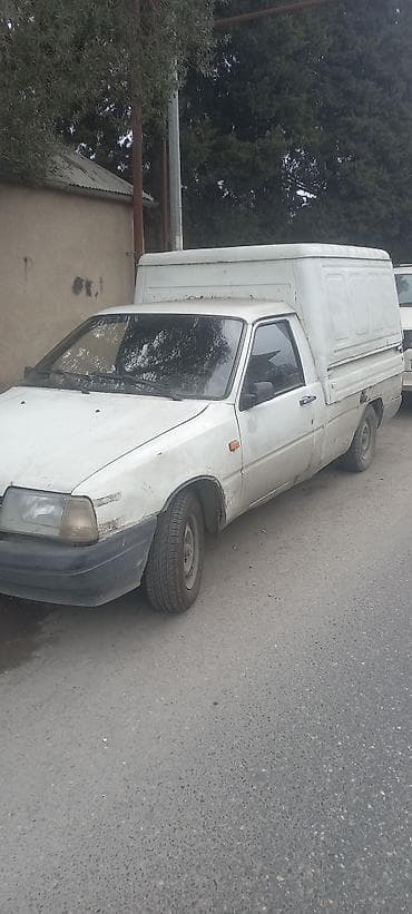 renault az: Yükdaşıma üçün kiçik furgon tipli avtomobil - Korpus: 2-yerlik — 5