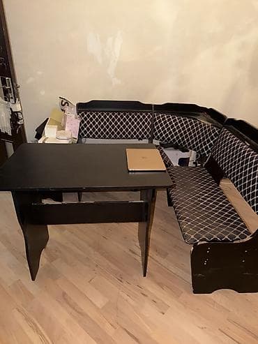 mətbəxt divan: Mətbəx üçün, Açılmayan, Dördbucaq masa — 2