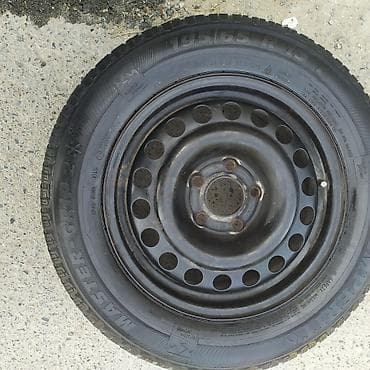 hava kampresorlari: Stal diskdə qış şini komplekti - Şin markası/modeli: Semperit — 2