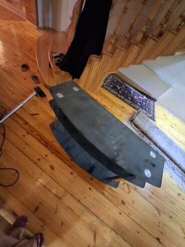 müdür masası: Yeni, Düz TV altlığı, Polkalı, Şüşəli — 5