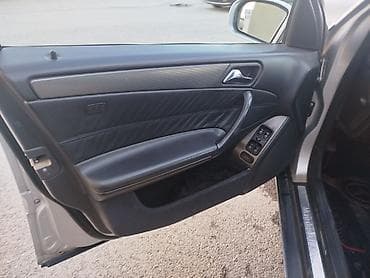 güzgü monitor: Mercedes-Benz C‑Class sedan (W203), gümüşü rəng. Texniki və xarici — 4