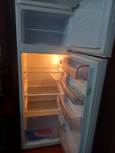 i̇şıqlandırma: İşlənmiş 2 qapılı Beko Soyuducu Satılır, rəng - Ağ, Təkərli — 3