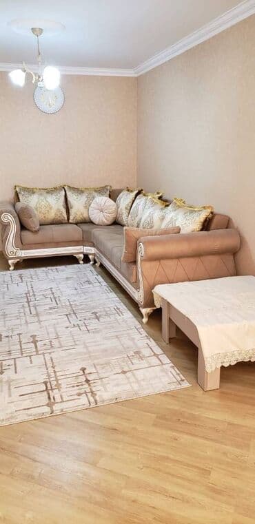 Sumqayıt şəhəri,5 ci mikrorayonda Dörd Qardaş restoranı yaxınlığında 5