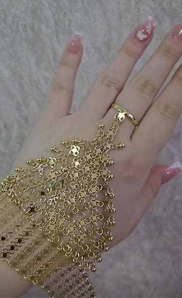 bijuteri: Dəbdə olan şahmeran ✨️ 25 manata satılırdı amma indi endirimdedi 15 — 3