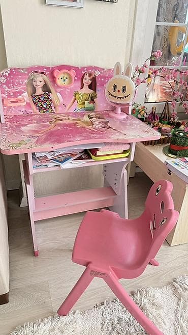 taxta stular: 2 eded stol,her biri 10 Azn.Uşaq üçün yazı‑çizgi masası dəsti - — 2