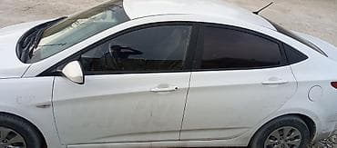 08 masin: Hyundai Accent: 1.6 l | Sedan — 2