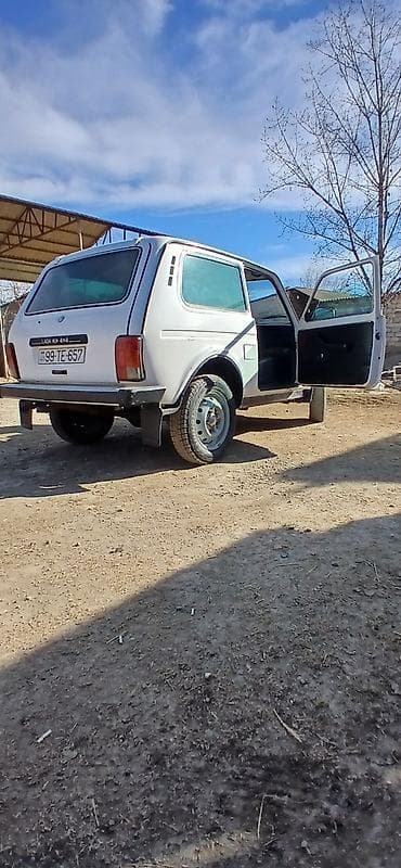 165 60 14: VAZ (LADA) 4x4 Niva: 1.7 l | 1983 il 280000 km Sedan — 5