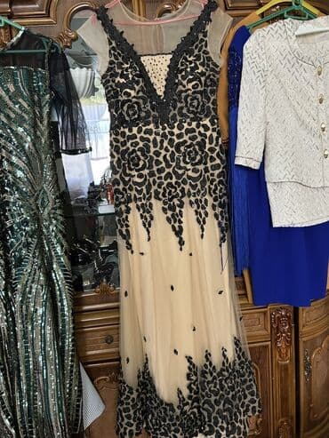 donlar toy üçün: Ziyafət donu, Maksi, XL (EU 42), 2XL (EU 44), 3XL (EU 46) — 2