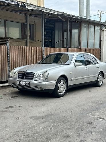 niva kapotu: Mercedes-Benz E-Class (W210) sedan - Ban növü: sedan, 4 qapı - Rəng — 1
