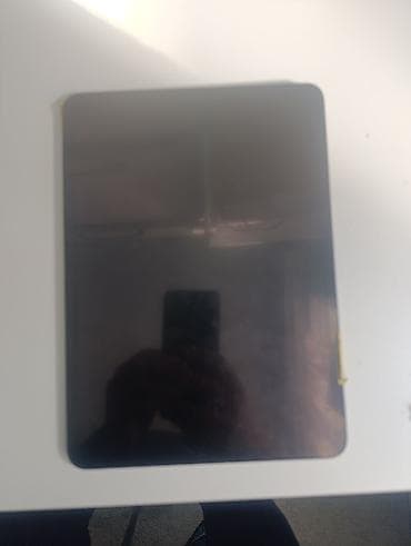 i̇pad 6: Apple iPad planşet - Rəng: Space 2018 Model 1980 Zaryatka yeri — 1