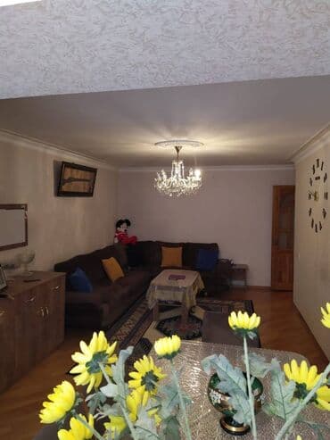 ist petrol tbilisi prospekti: Bakı, 3 otaqlı, Köhnə tikili, m. Memar Əcəmi, 68 kv. m — 5