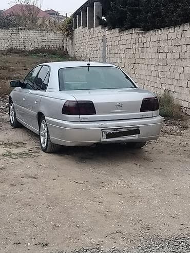 panel satış: Opel Omega: 2.2 l | 2001 il 341193 km Sedan — 1
