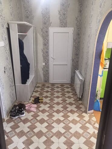 guneslide kiraye: 2 otaq yeni binada 60 otaqlı mənzil kirayə verirəm.balkonlu m — 18