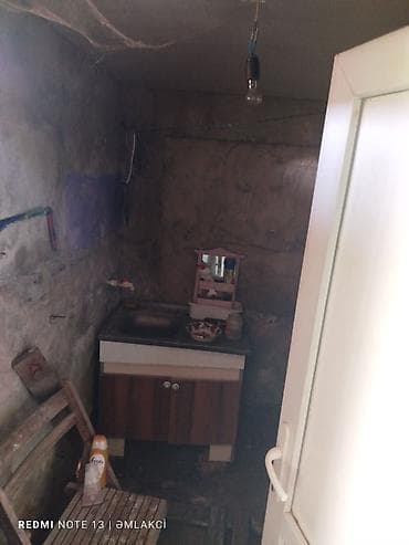 Həyət evləri və villaların satışı: 3 otaqlı, 70 kv. m, Kredit yoxdur, Orta təmir — 2
