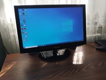 Foto və videokameralar: LCD Monitor Samsung Model: 2433LW Model code: LS2433LW İnterfeys: VGA — 4