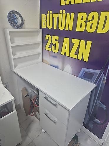 hamam suşilka: Ağ rəngdə funksional iş masası - Material: laminat/MDFlam ağ örtüklü — 1