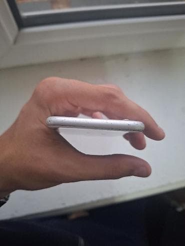 i̇phone barter: IPhone 6, 16 GB, Gümüşü, Barmaq izi — 5