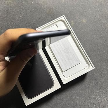 iphone 11 ekrani: IPhone 11, 128 GB, Qara, Face ID — 5