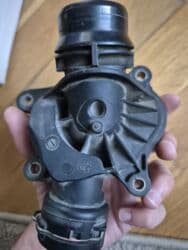 Диффузоры: BMW üçün termostat korpusu – 88°C Məhsul: Termostat Housing 88°C — 2