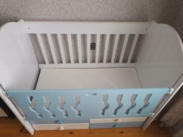 детская кроватка бу: Oğlan üçün, İşlənmiş, Dördbucaq, Beşik, Dəst ilə, Matras ilə, Yellənmə mexanizm ilə — 2
