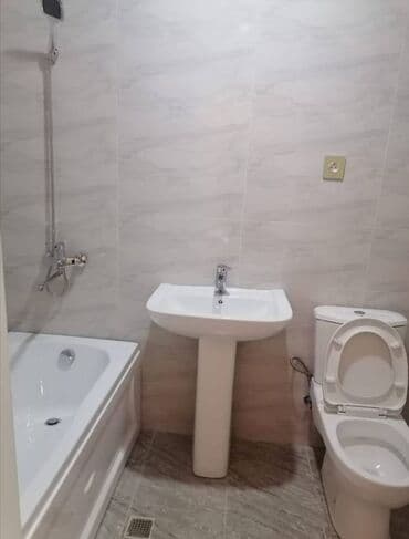 nərimanovda köhnə tikili evlər: Yasamal rayonu,İnçaatçılar metrosu,Asan xidmetin arxasında,Mida — 6